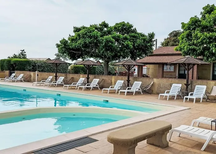 Le Debbiare-10 By Interhome